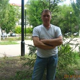 Игорь Петров